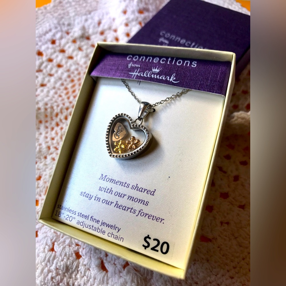 Mom necklace.  Stainless steel 18-20 in. chain